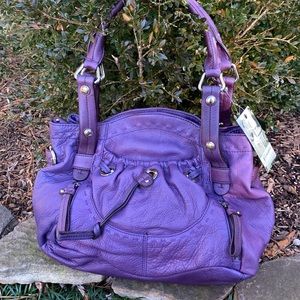 B Makowsky Purple soft leather Purse with silver hardware accents - NEW